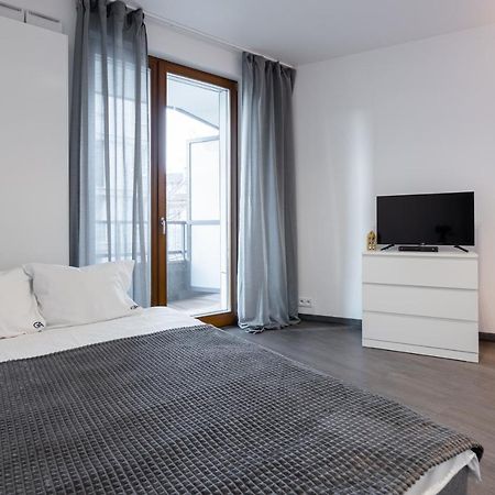 Golden Apartments Warsaw - Bright And Modern Apartments -Premium Building In Top Location- Solidarnosci المظهر الخارجي الصورة